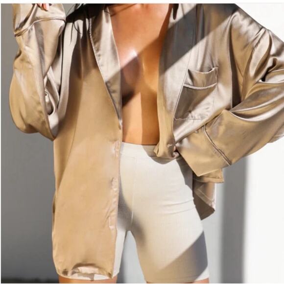 JOAH BROWN Oversized Silk Button Down Shirt in Fawn S/M - Picture 2 of 9